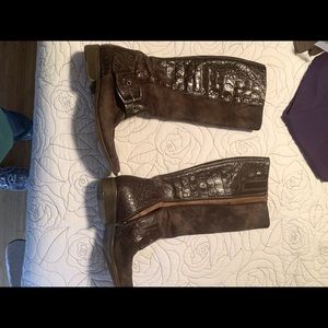 Donald J Pliner leather brown boots, size 7.5